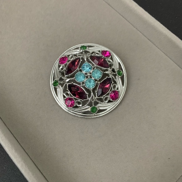 Sarah Coventry Brooch - Picture 1 of 4